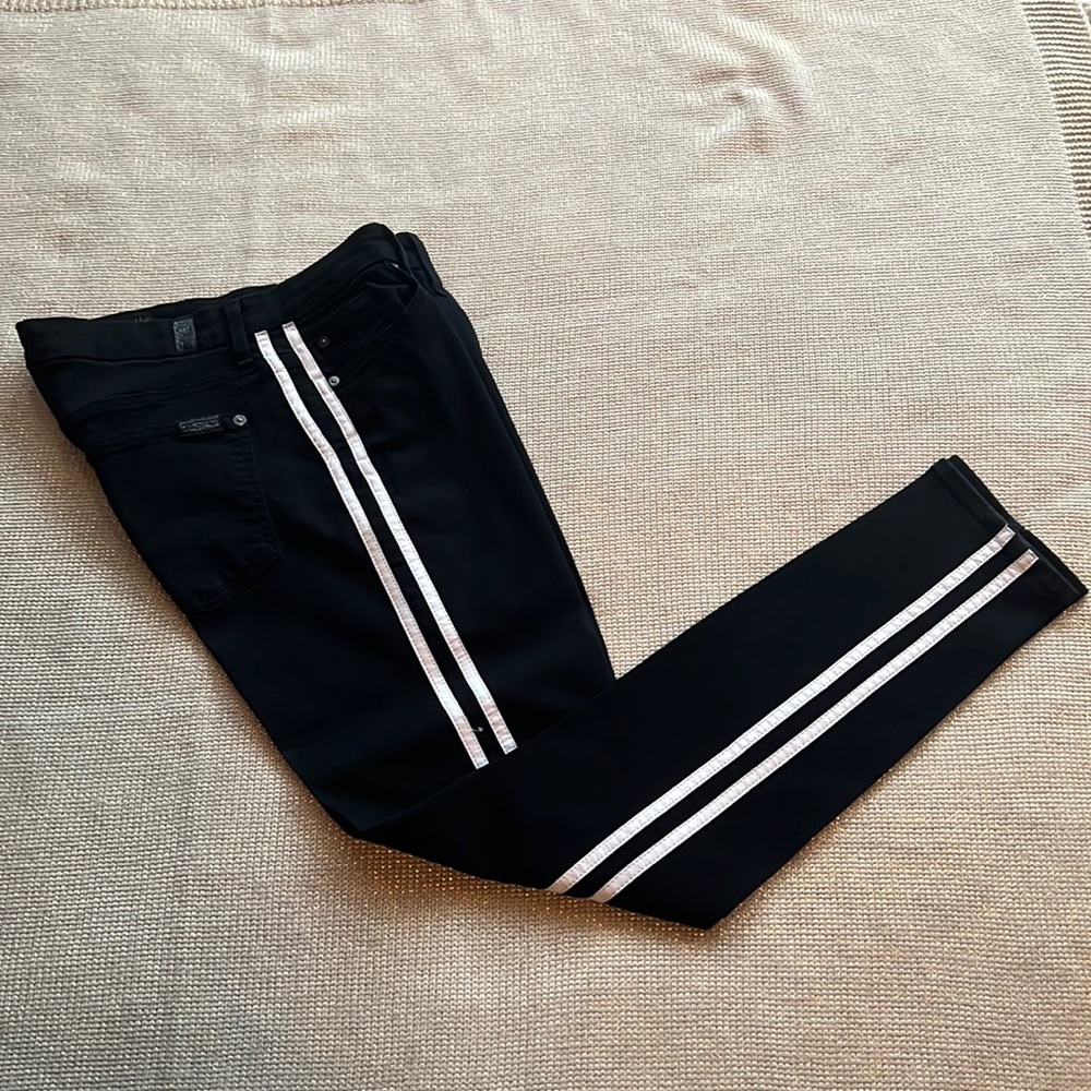 Like new 7 for all mankind black pants.